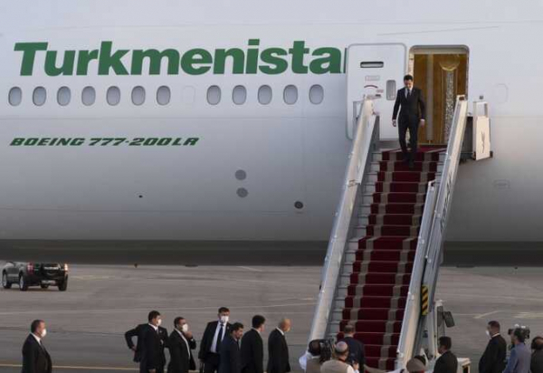Golden fittings and extravagant enhancements: Exploring the opulent redesign of an aircraft utilized by the ruling family of Turkmenistan