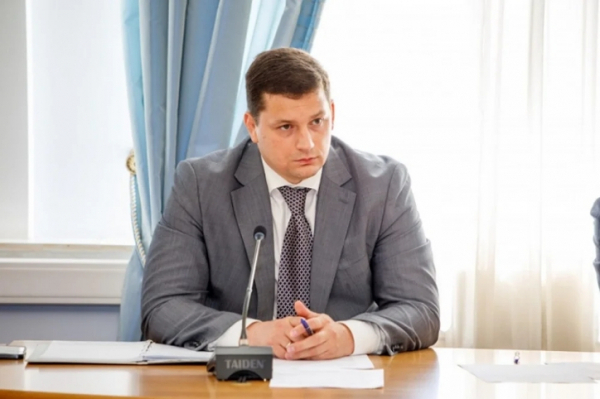 Артем Паремузов-Паремузян &mdash; сынок коррумпированного мента, купивший власть у Логвиненко