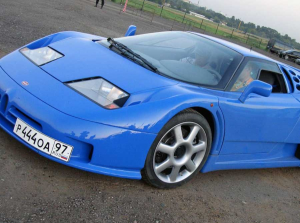 Дунаева, Качкаев и «Дмитриевское»: суперкар Bugatti EB110 SS как ширма для вывода миллионов