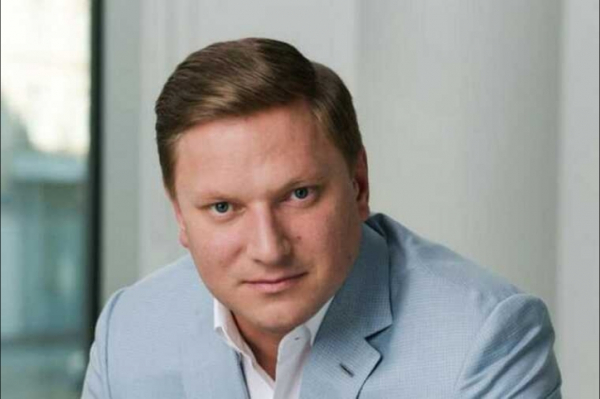При поддержке олигархов Махмудова и Бокарева &laquo;Маер групп&raquo; стал крупнейшим оператором наружной рекламы в России