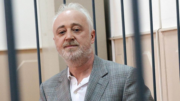 &laquo;Нашу Грету&raquo; в Италии ждут партнеры по Роснано и шикарная вилла