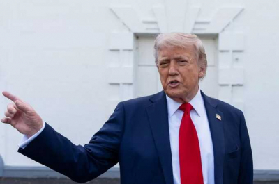 Трамп сообщил о нападении Ирана на крупнейший американский авианосец