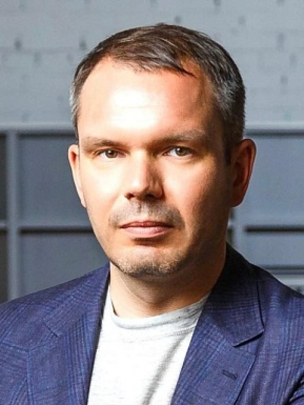 «Куда уходят средства…Не ведомо куда! И где найти Госсредства, чтоб избежать суда?»