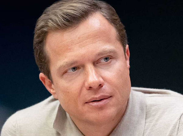 &laquo;Бывших&raquo; Ликсутова свел мрамор