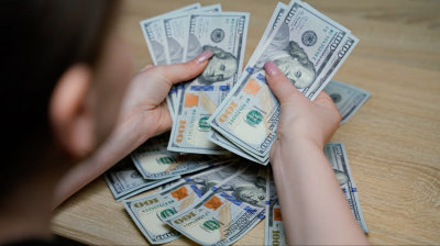 Лев Мазараки и Игорь Коровка являются членами ПСК &laquo;Барвиха&raquo; &mdash; элитного коттеджного поселка