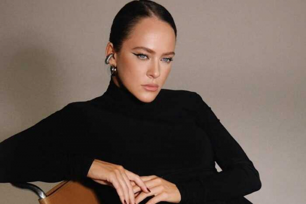 В аэропорту Домодедово у актрисы Тарасовой нашли гашишное масло в вейпе