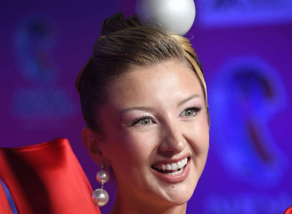 &laquo;Офигенно&raquo;: Марго Овсянникову позабавили мемы с Долиной