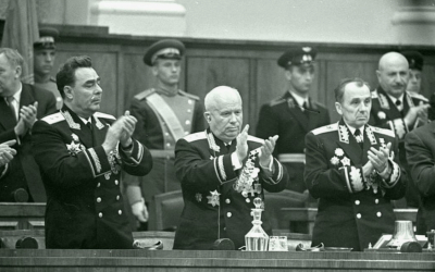 Хрущёв против погон у военных: Зачем он хотел их убрать, в чём был его замысел