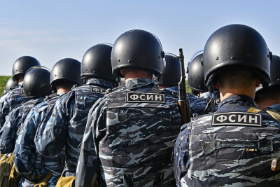 ГУФСИН России по Ростовской области: еда из свинарника от Златы и Кучеров Георгий Петрович с бутылкой